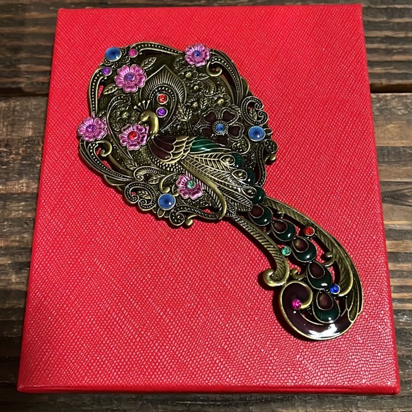 Beautiful Peacock mirror with comb set - Picture 5 of 7